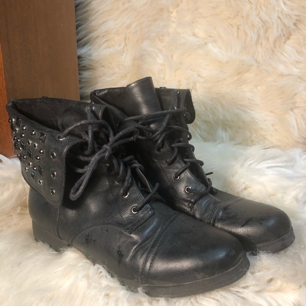 Pink & Pepper Booties Black lace up w/zipper 10M